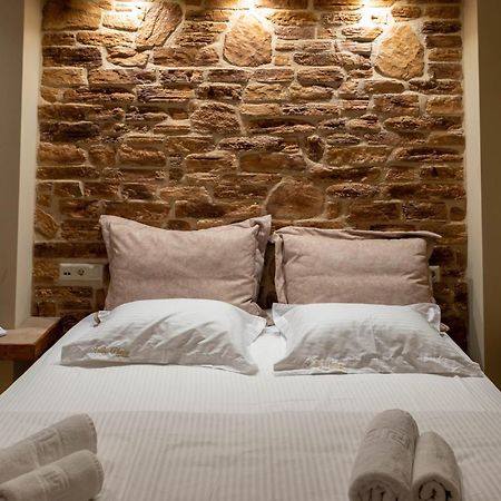 Anilio Plaza Aparthotel Zacharo Quarto foto