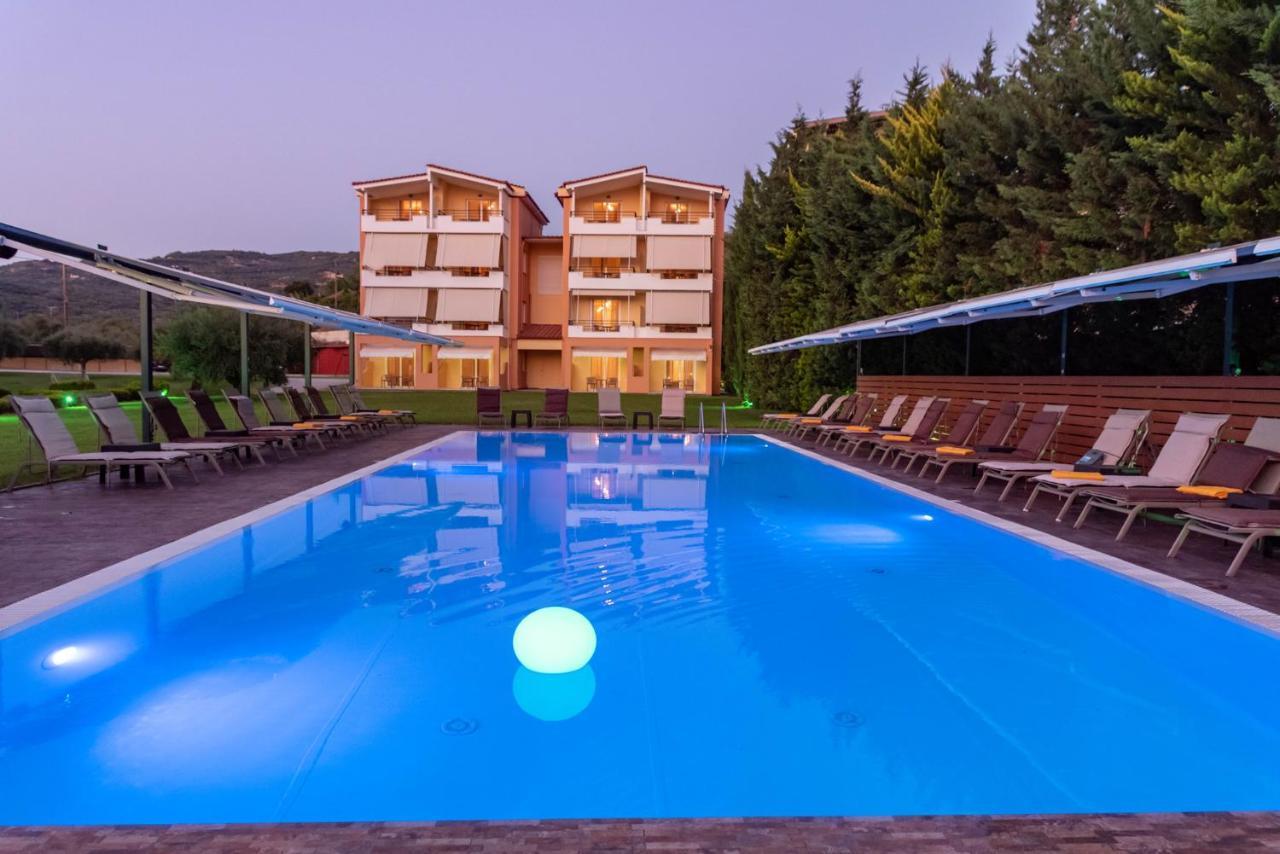 Anilio Plaza Aparthotel Zacharo Exterior foto