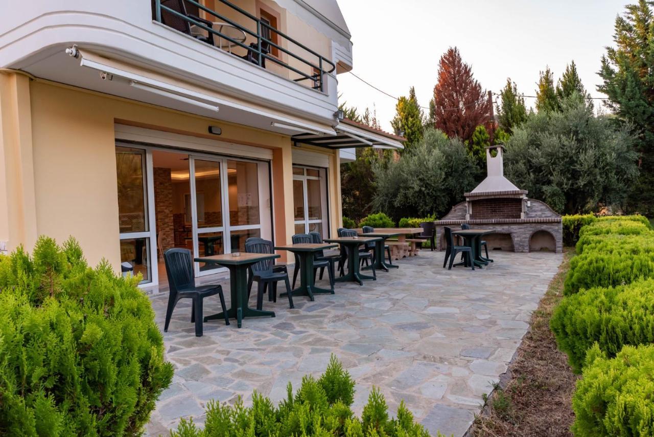 Anilio Plaza Aparthotel Zacharo Exterior foto