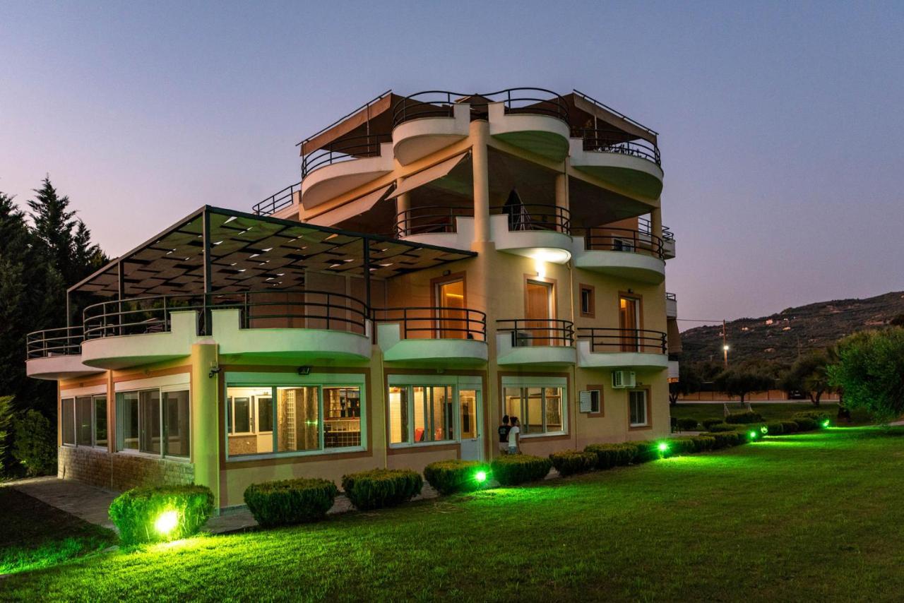 Anilio Plaza Aparthotel Zacharo Exterior foto
