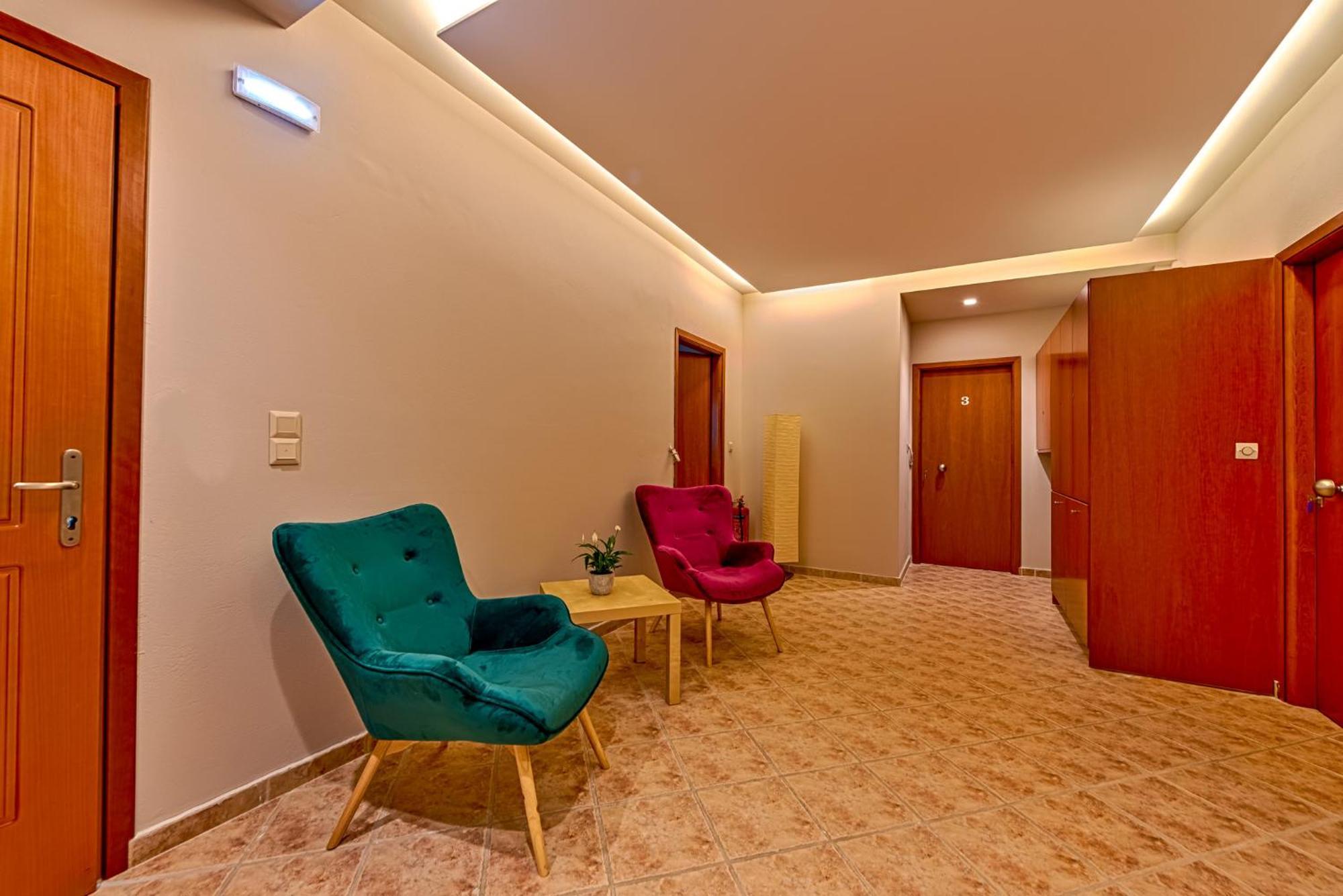 Anilio Plaza Aparthotel Zacharo Quarto foto